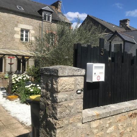 Charmante Maisonnette Proximite Cite Medievale Et Bords De Rance Dinan Exterior foto
